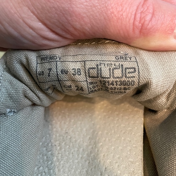 Hey Dude Wendy - Picture 4 of 4